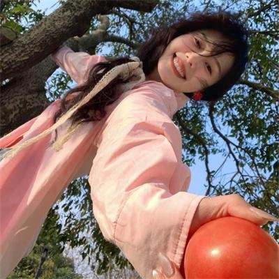 君临紫霄之卧渊戏群臣